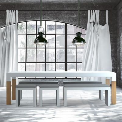 Stół z blatem aluminiowym i nogami z drewna egzotycznego Borra
