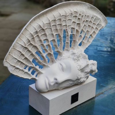 Rzeźba ogrodowa Królowa Wiktoria – Martha Mulawa